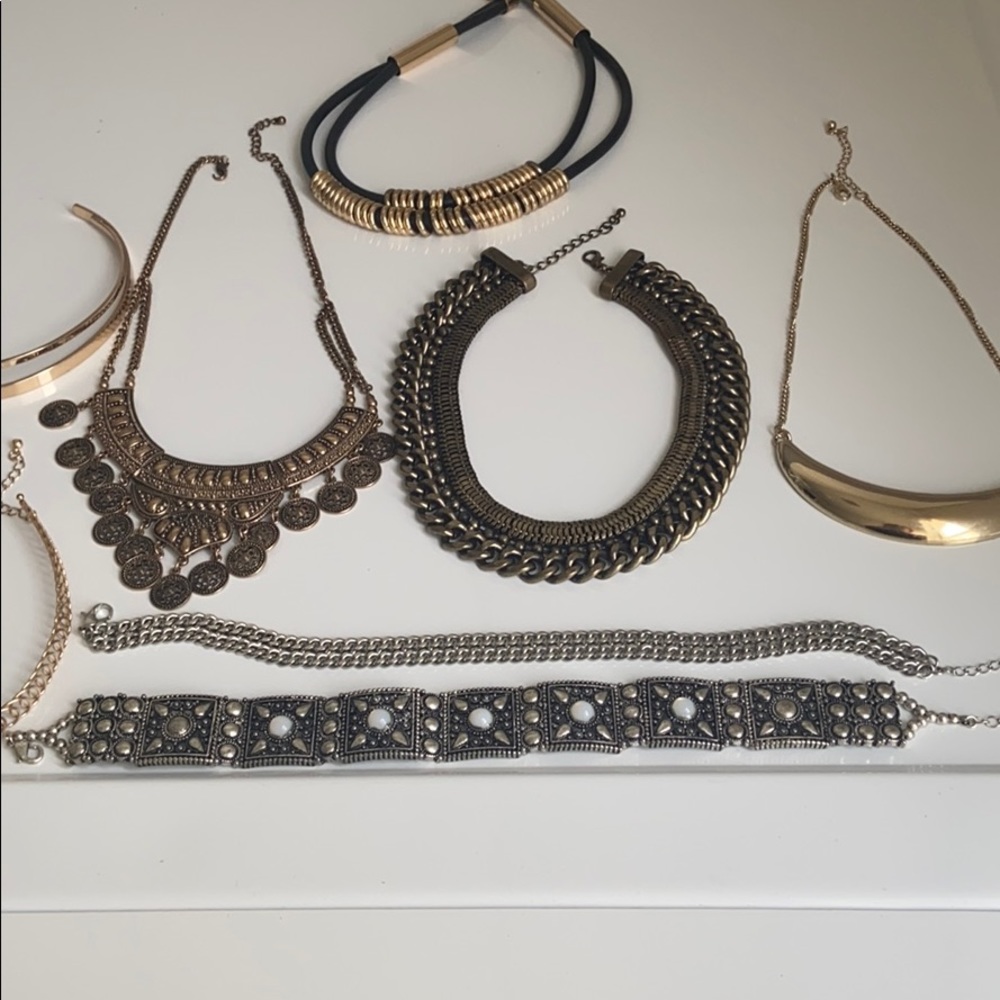 Necklaces - Picture 5 of 6